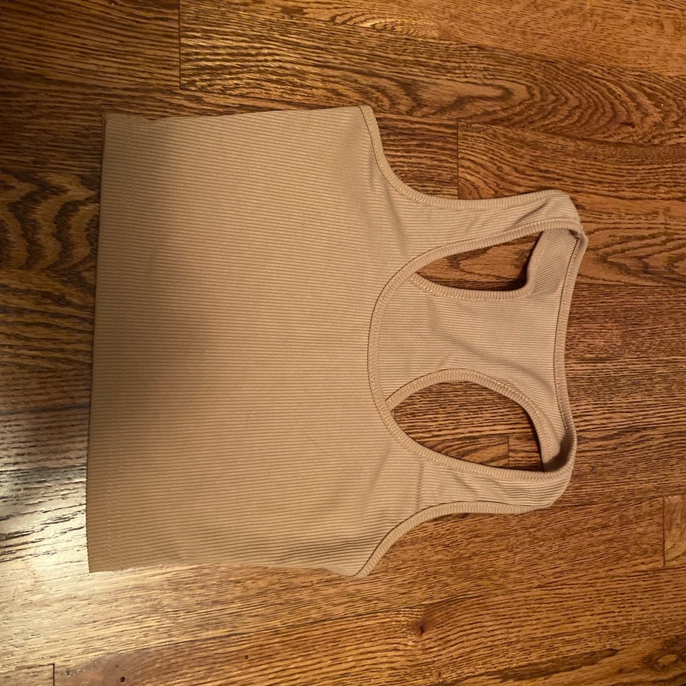 Plain tan cropped tanktop